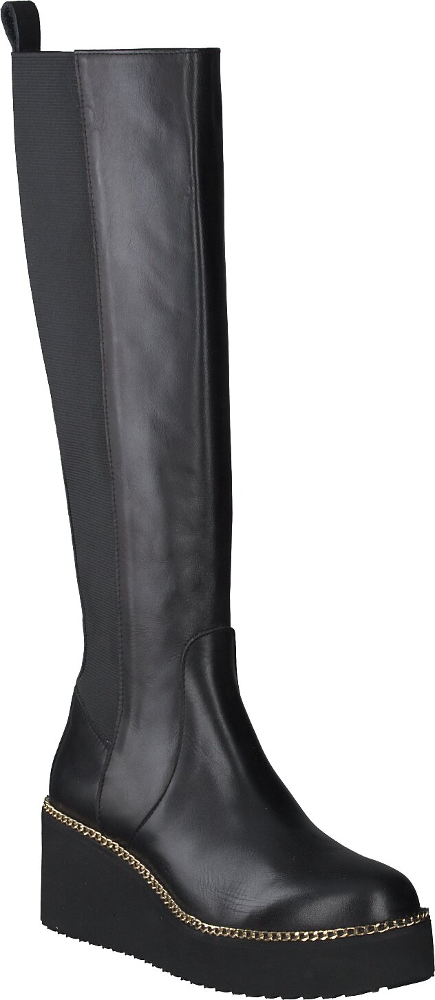 schwarze-stiefel-damen-140xaj-1.jpg