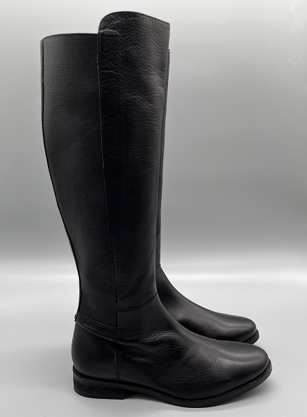 stiefel-damen-schwarz-830rzd.png